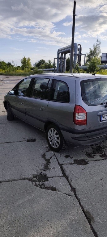 Opel Zafira 1.8 125km 16V Elegance 2003