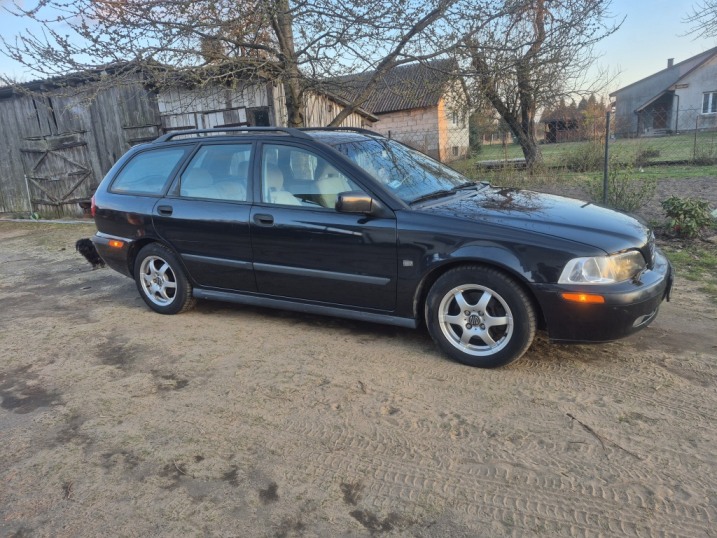Volvo v40 2002r 1.9 diesel