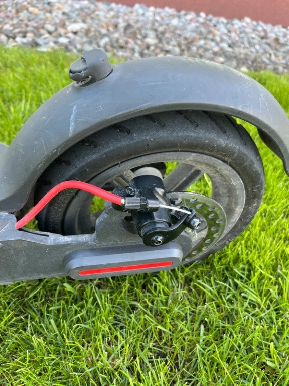 Sprzedam Hulajnoga Xiaomi wraz z ładowarką