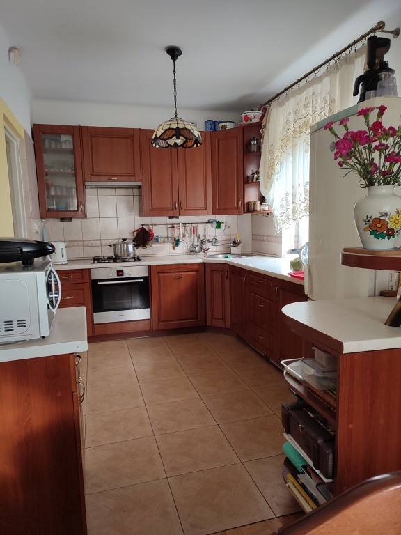 Dom wolnostojący na Osiedlu Stacja Ostrołęka w bardzo dobrej lokalizacji.