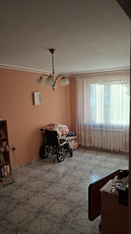 Sprzedam mieszkanie 3 pokoje, 73,3 m², parter, balkon + piwnica – Goworowska 32
