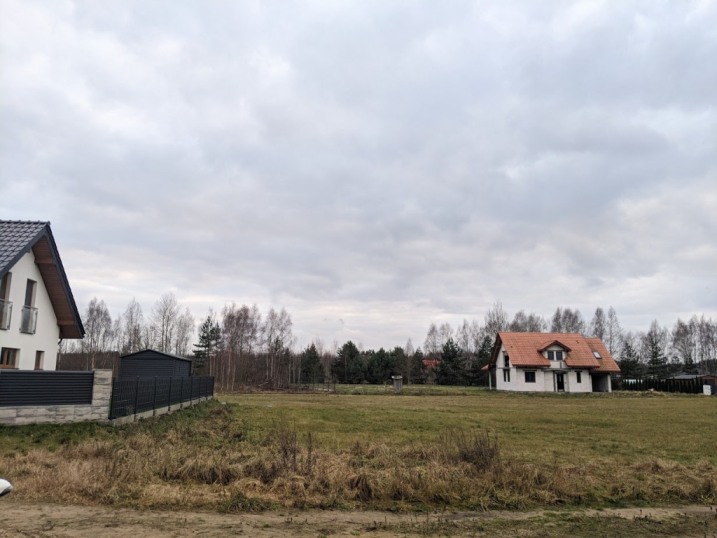 Sprzedam Działkę Budowlaną 10a  Dzbenin , ul. Diamentowa, wjazd z  ul. Wspólnej oraz  ul. Tęczowej.