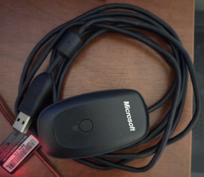 Sprzedam 2x kontroler xbox 360 + adapter do pc