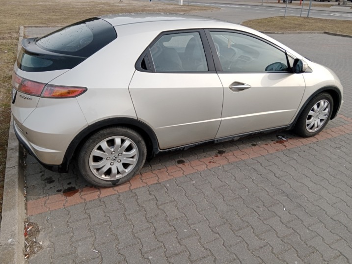 Honda Civic PółAutomat 1.8 benzyna 2007r przebieg 208,000 km ,130km