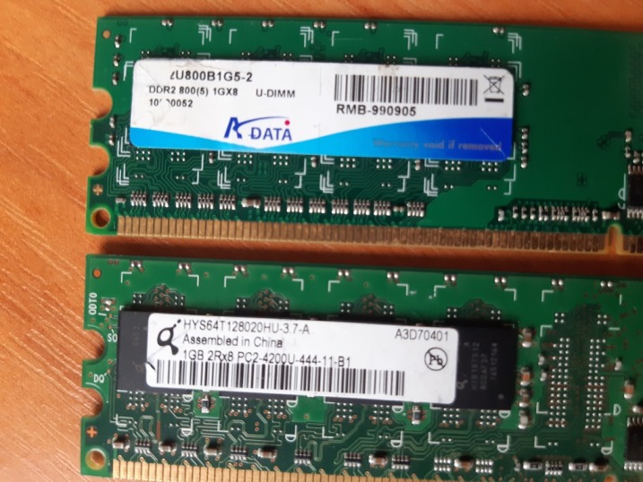 Pamięć RAM DDR2 2 x 1 GB