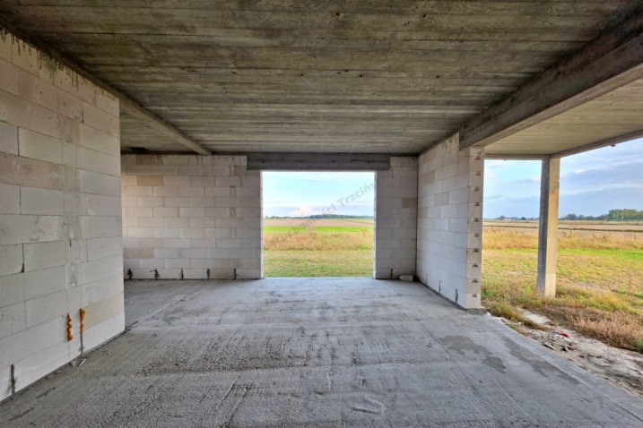 Kompaktowy dom parterowy w Przytułach Starych