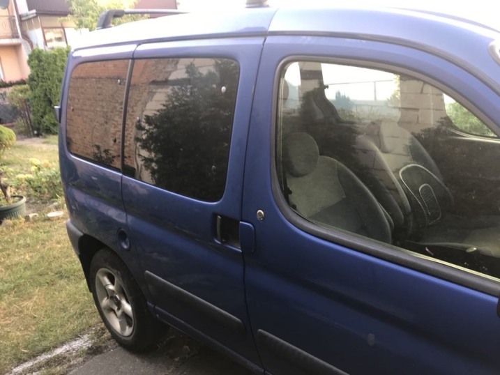 sprzedam CITROENA BERLINGO 2,0 HDI