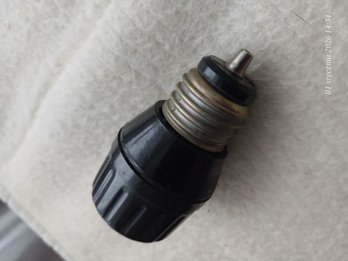 Bezpiecznik automatyczny produkcji b. ZSRR