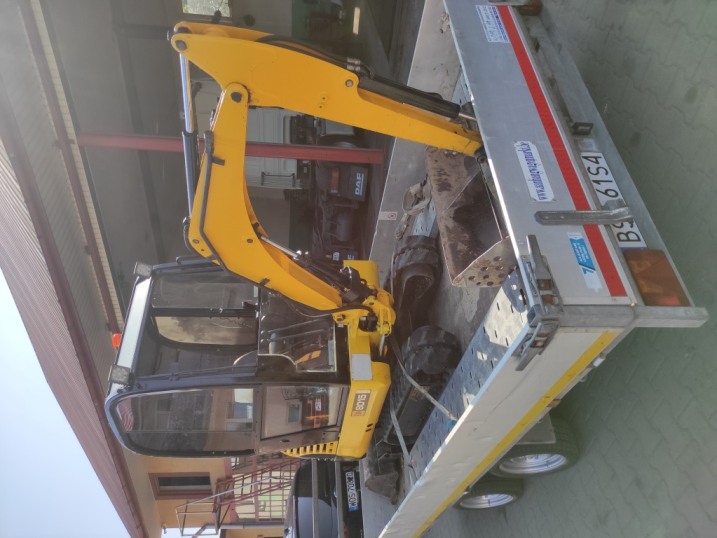 Sprzedam minikoparkę JCB 8015