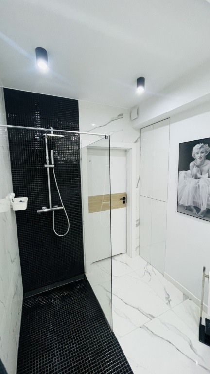 Nowoczesne mieszkanie 63,8m2 CIEPLIŃSKIEGO 14