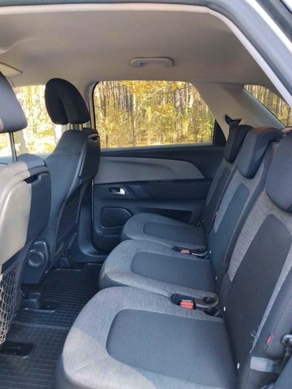 ŁAdne Rodzinne auto