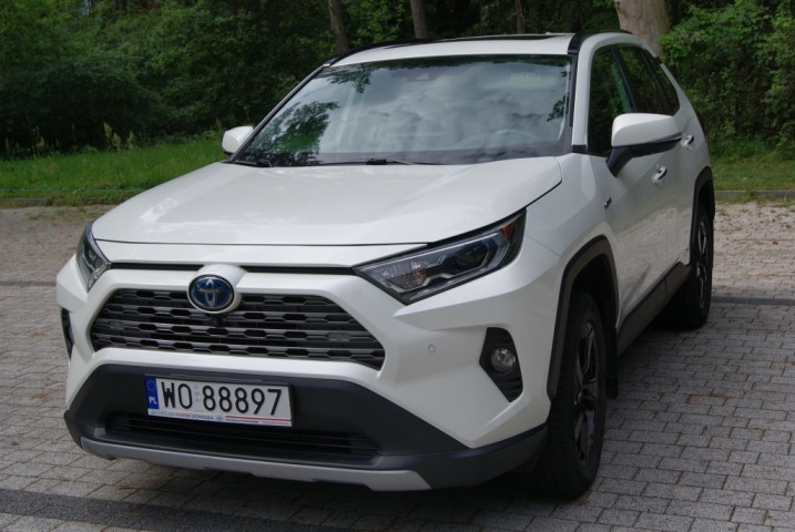 2019 Toyota Rav4 V Hybrid AWD 2.5 222KM kamery 360 full opcja LIMITED