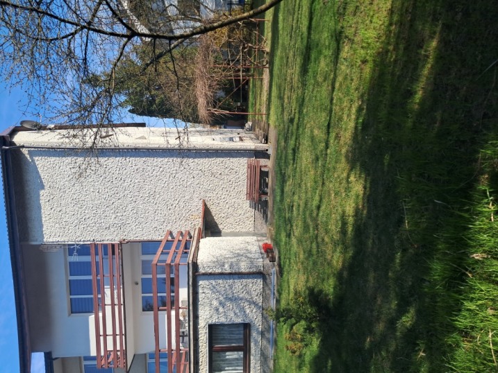 DOM OSIEDLE KWIATOWE, OSTROŁĘKA