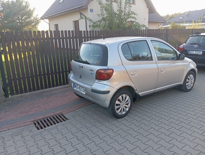 Toyota Yaris 2003