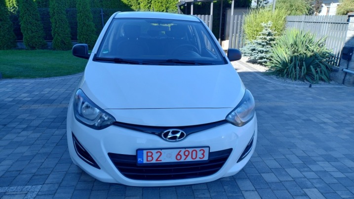 Hyundai i20 benzyna świeżo sprowadzony