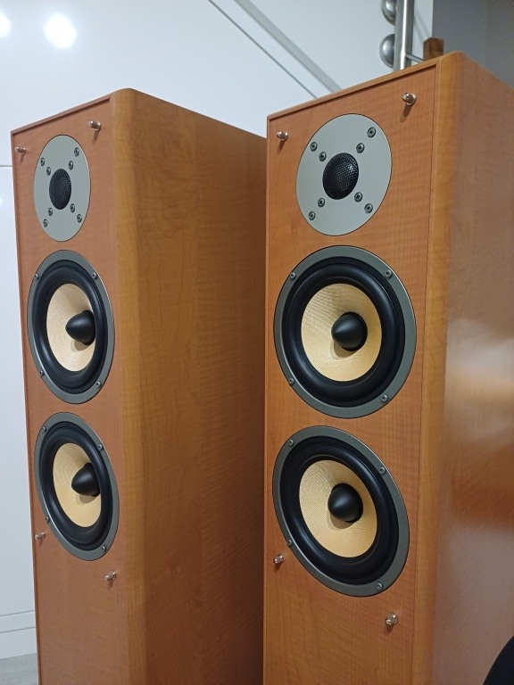 Sprzedam kolumny do stereo i kina domowego
