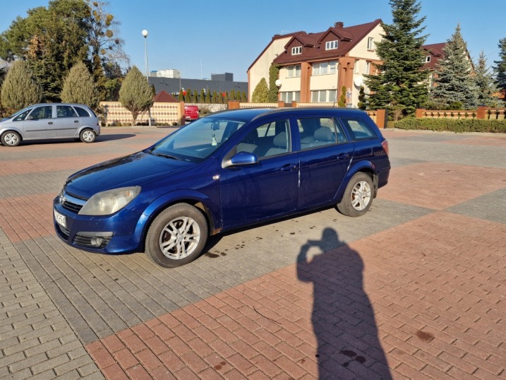 Opel Astra H kombi 1.7 CDTI