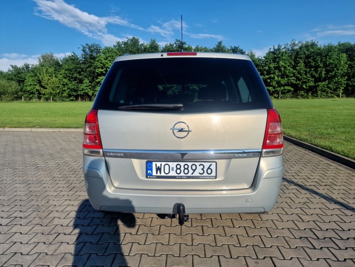 Zafira / 7 osob  / benzyna 1.6