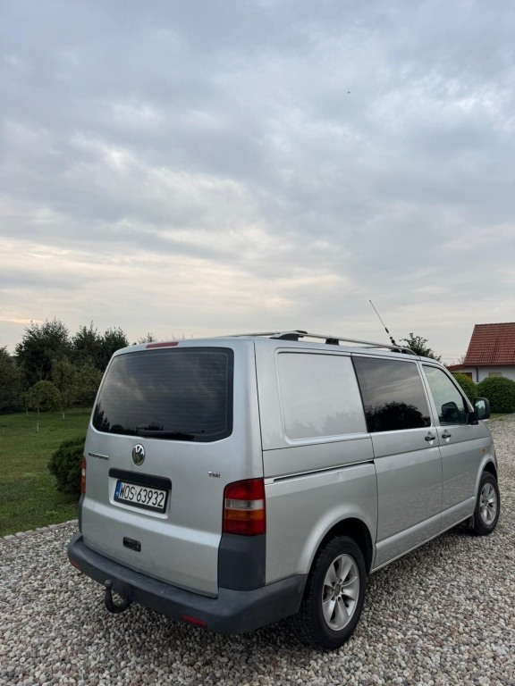 Volkswagen Transporter T5 2.5 TDI