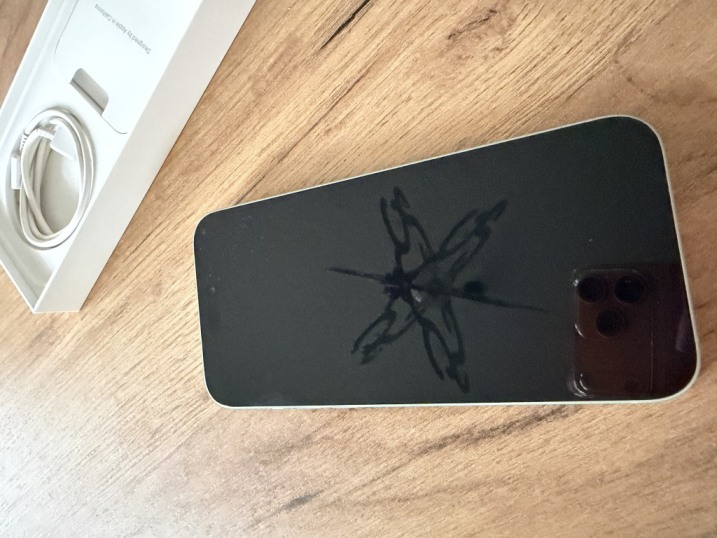 iPhone 15 plus