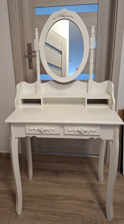 Toaletka na sprzedaż