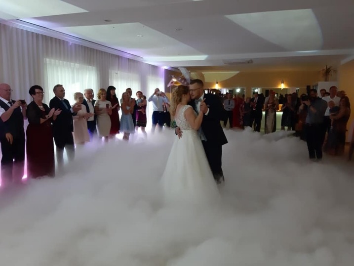 AUGURIO - D.J. / Wodzirej / konferansjer / + muzyka na żywo i efekty specjalne