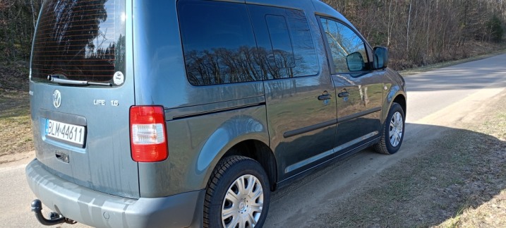 Sprzedam VW Caddy 1.6 MPI benzyna
