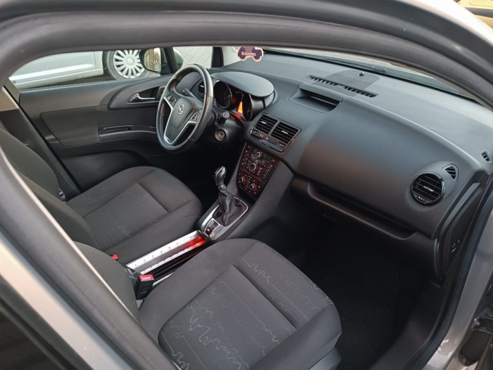 Opel Meriva 2011r. 1.4 turbo benzyna