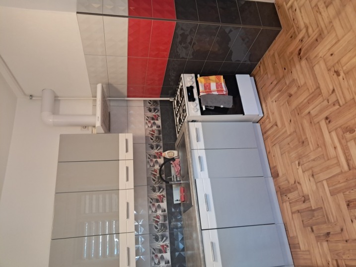 DOM OSIEDLE KWIATOWE, OSTROŁĘKA