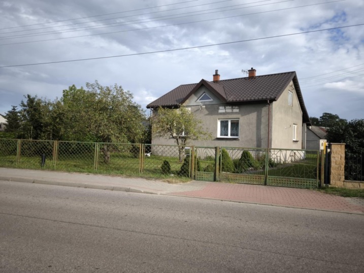 Sprzedam dom w miejscowości Parciaki