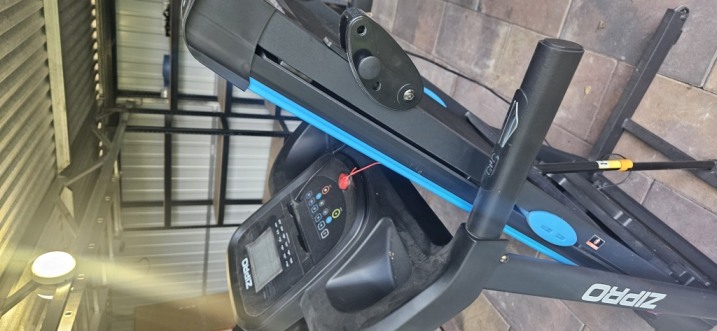 Bieżnia elektryczna - Zipro Colt - Idealna do użytku domowego