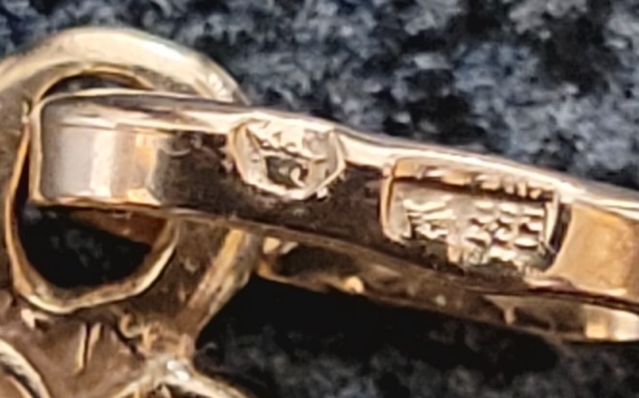 Sprzedam ZŁOTY ŁAŃCUSZEK MĘSKI Z KRZYŻYKIEM