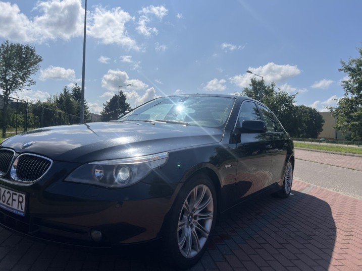 BMW 523i 2006
