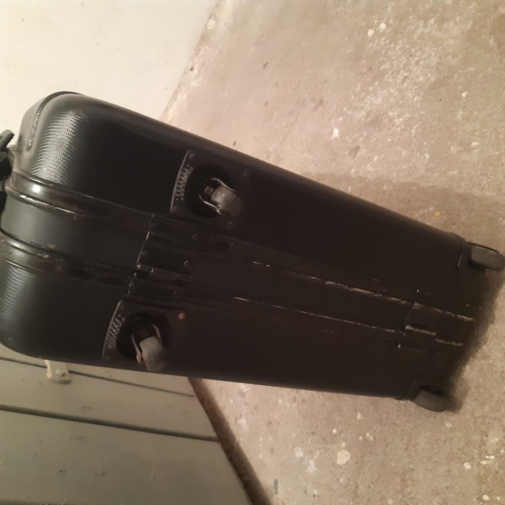 Walizka BELMONTE używana tanio