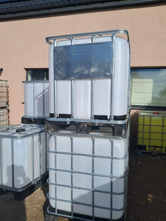 Mauzer , zbiornik 1000L 800L beczki stojak