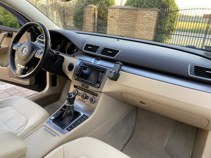 Volkswagen Passat 1,6 TDI 105KM Comfortline