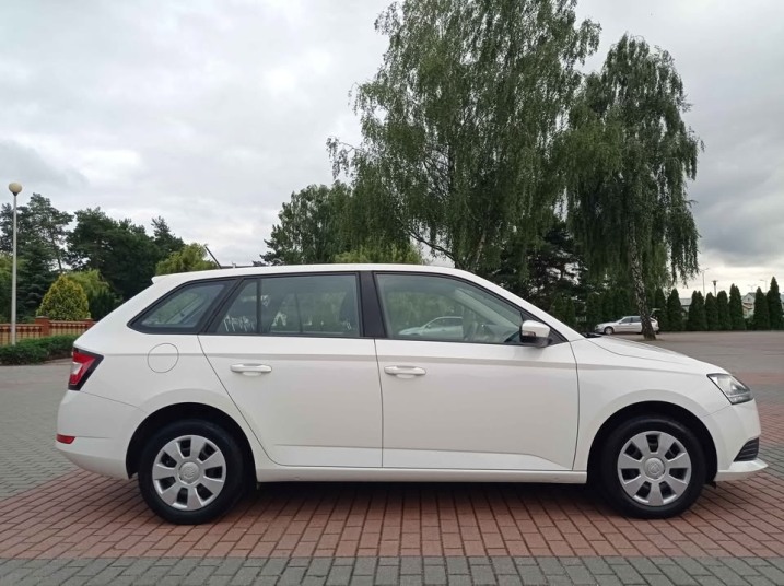 Auto Garażowane / Bsrdzo dobrze utrzymane