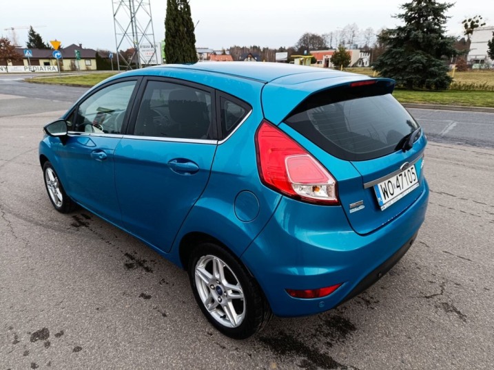 Piękny Ford Fiesta lift 2013r. benzyna Titanium