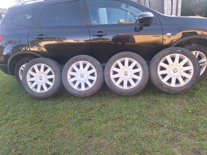 Sprzedam Nissana Qashqai 2.0 + gaz z 2008 r. 7 osobowy