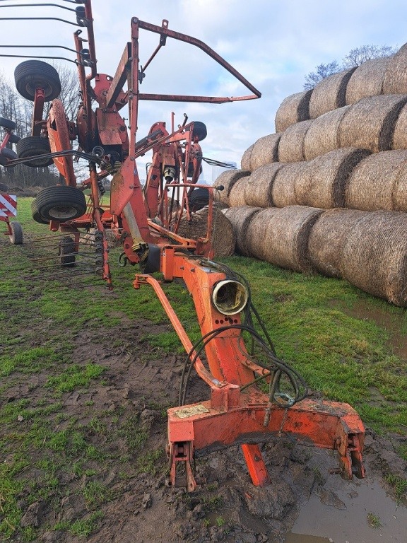 zgrabiarka kuhn 7302 cała na części