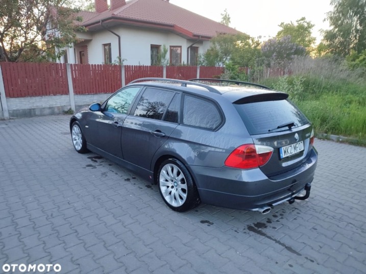 BMW Seria 3 318d