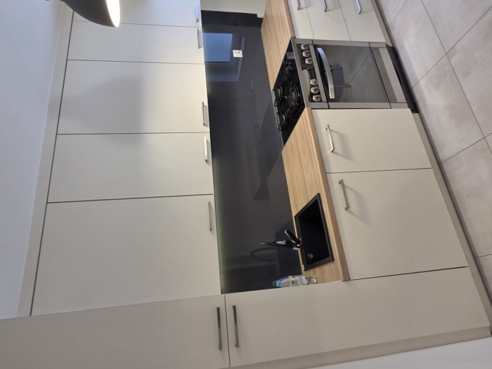 Mieszkanie na wynajem Insurekcyjna