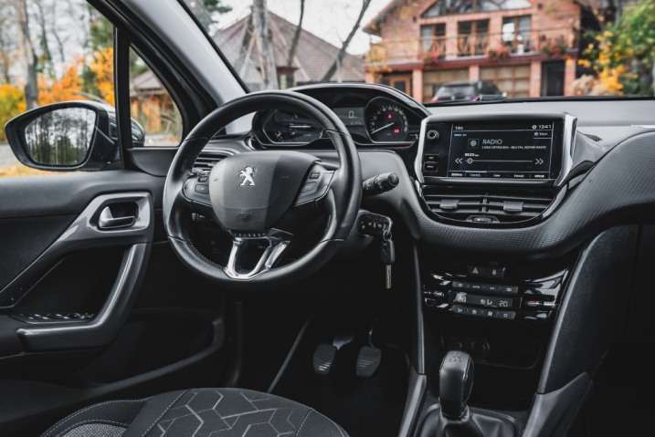 Peugeot 2008 jak Nowy