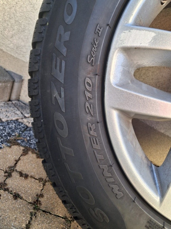 Sprzedam 4 alufelgi z zimowymi oponami do BMW 17 cali