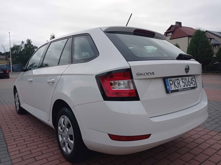 Auto Garażowane / Bsrdzo dobrze utrzymane