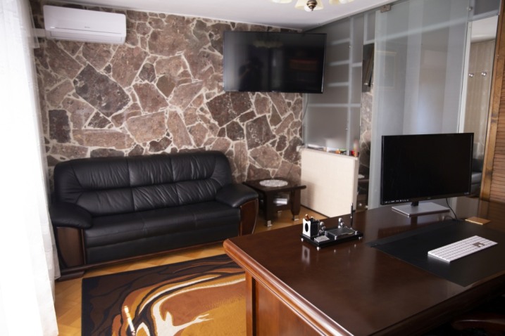 Komfortowy dom z dużą działką oraz zabudowaniami w kształcie „L” – Sypniewo, ul. Kościelna bez pośrednikow