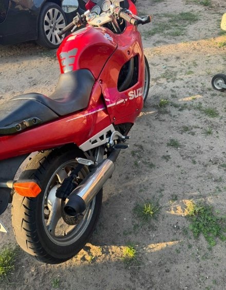 Suzuki 6sx 600f