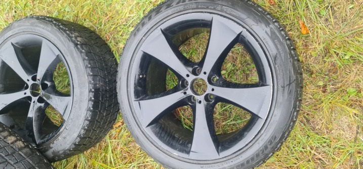Opony zimowe z felgami 20' BMW X5  X6