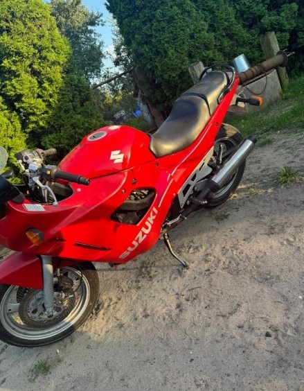 Suzuki 6sx 600f