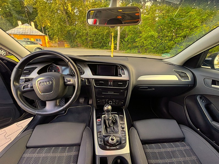 Audi A4 Audi A4 2.0 TDI S-LINE PRYWATNIE pewne zadbane auto